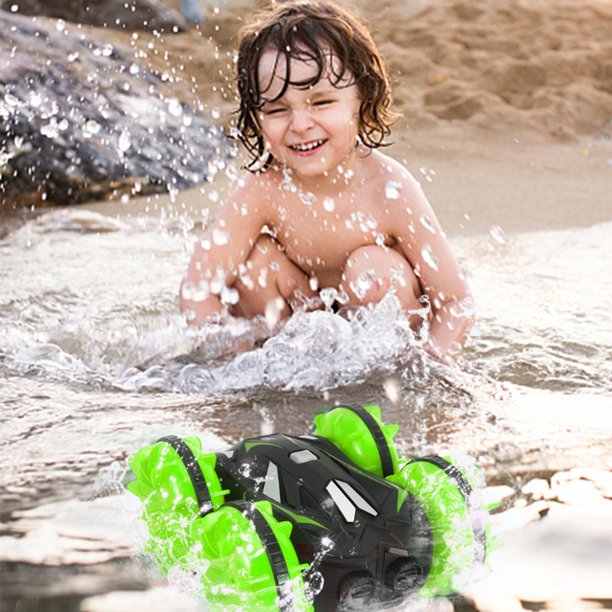 Kétéltű RC kaszkadőrautó (3)