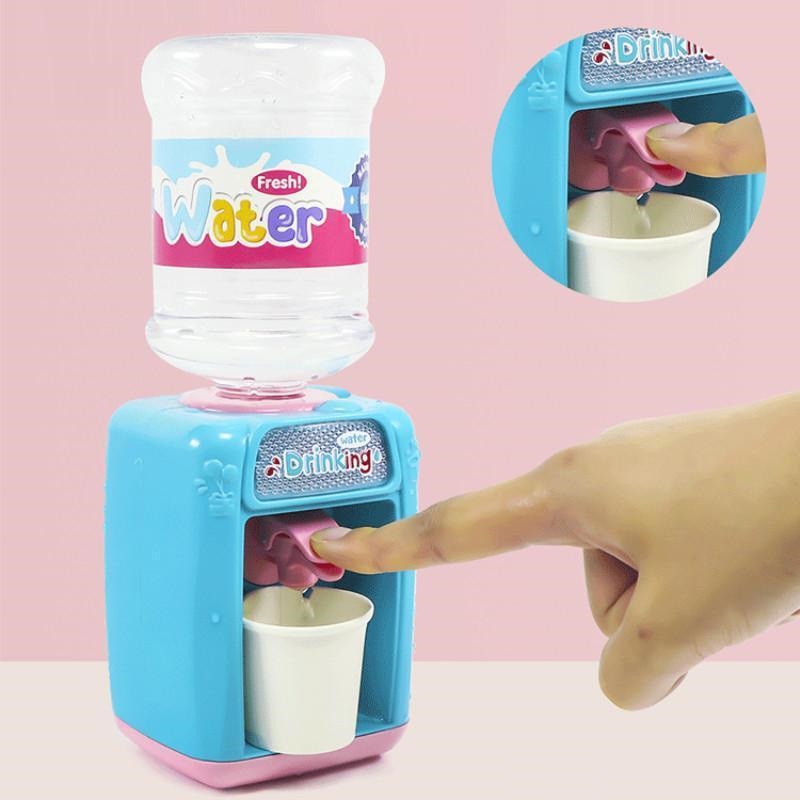 Mukodo-jatek-vizadagolo-gyerekeknek-mini-papir-poharakkal-3