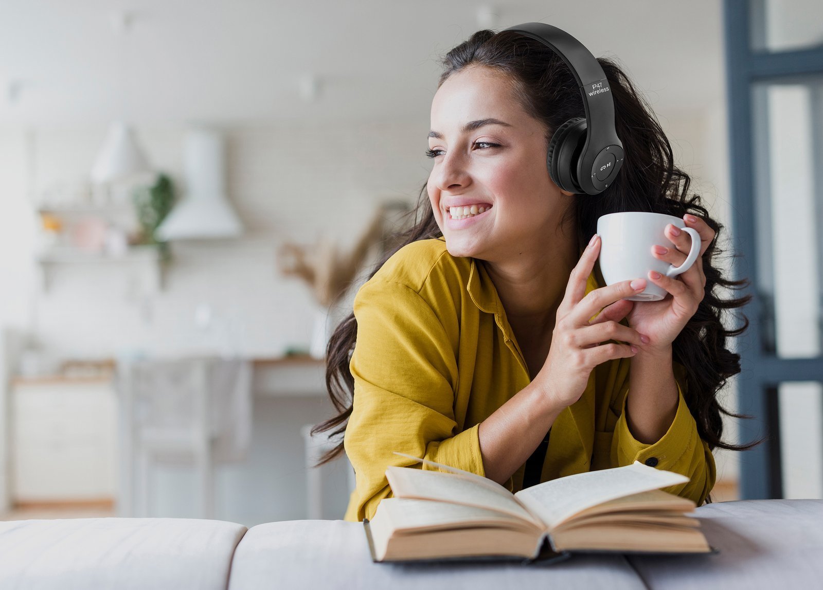 P47 Bluetooth-os akkus fejhallgató headset MP3 lejátszó – fekete (3)