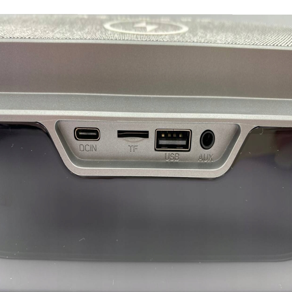 OKOP_intelligens_töltőállomás_bluetooth_hangszóróval,_Qi_kompatibilis,_FM_rádió,_SD_lejátszó_és_RGB_LED_kijelző9