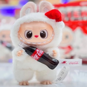 CocaCola Labubu meglepetésdoboz – ikonikus kollaboráció, exkluzív figurával a doboz mélyén! (BBJH) - Image 6