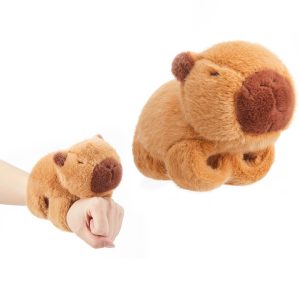Mágneses Capybara plüss karkötő – ölelős csuklódísz (BBJ) - Image 1
