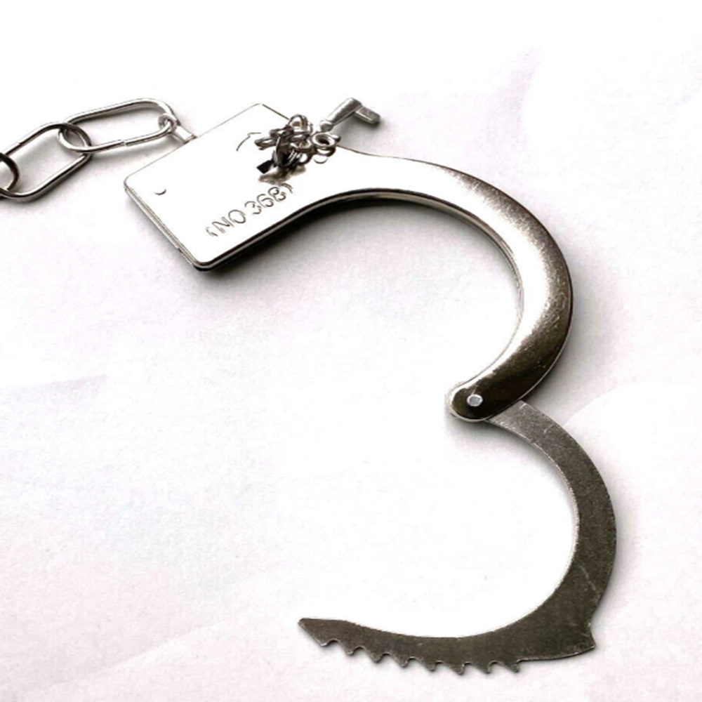 Fém bilincs kulcsokkal – rendőr jelmez kiegészítő gyerekeknek és felnőtteknek, party kellék szerepjátékhoz (BBMJ) 3